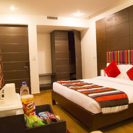 Hotel La Suite New Delhi Exteriör bild