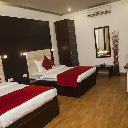 Hotel La Suite New Delhi Exteriör bild