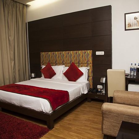 Hotel La Suite New Delhi Exteriör bild
