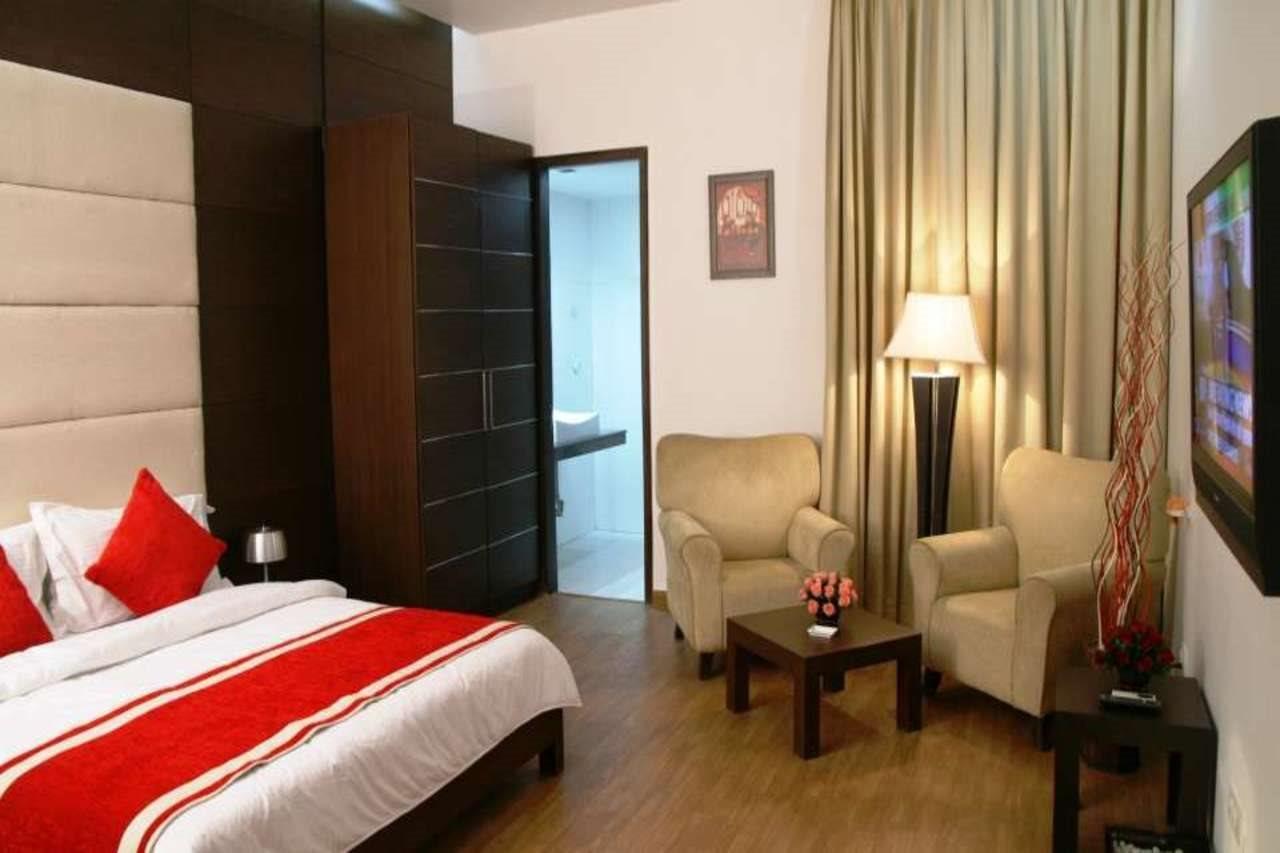 Hotel La Suite New Delhi Exteriör bild