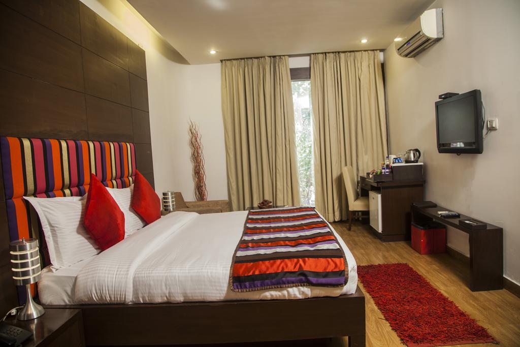 Hotel La Suite New Delhi Exteriör bild