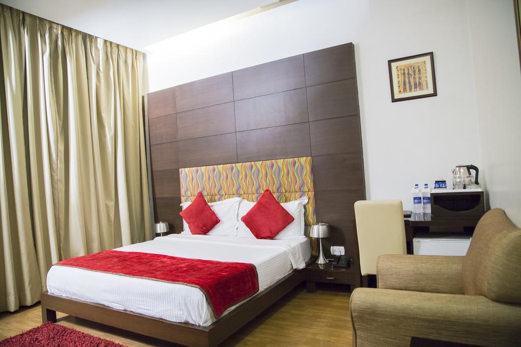 Hotel La Suite New Delhi Exteriör bild