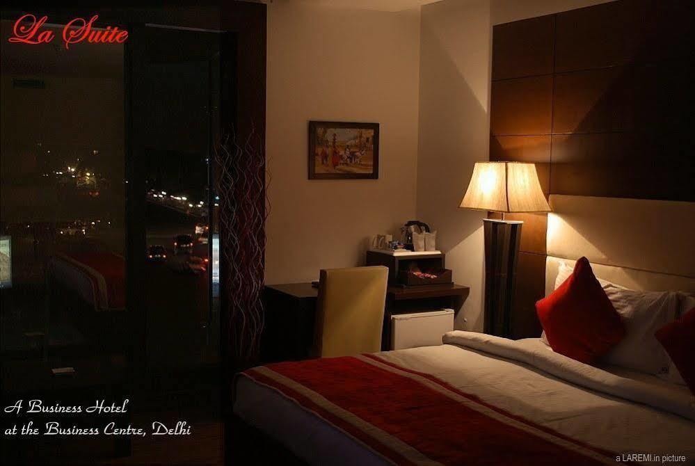 Hotel La Suite New Delhi Exteriör bild